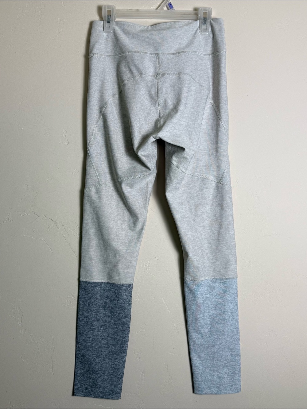Outdoor Voices Colorblock Grey and Heathered Cream Active Leggings - Picture 2 of 5